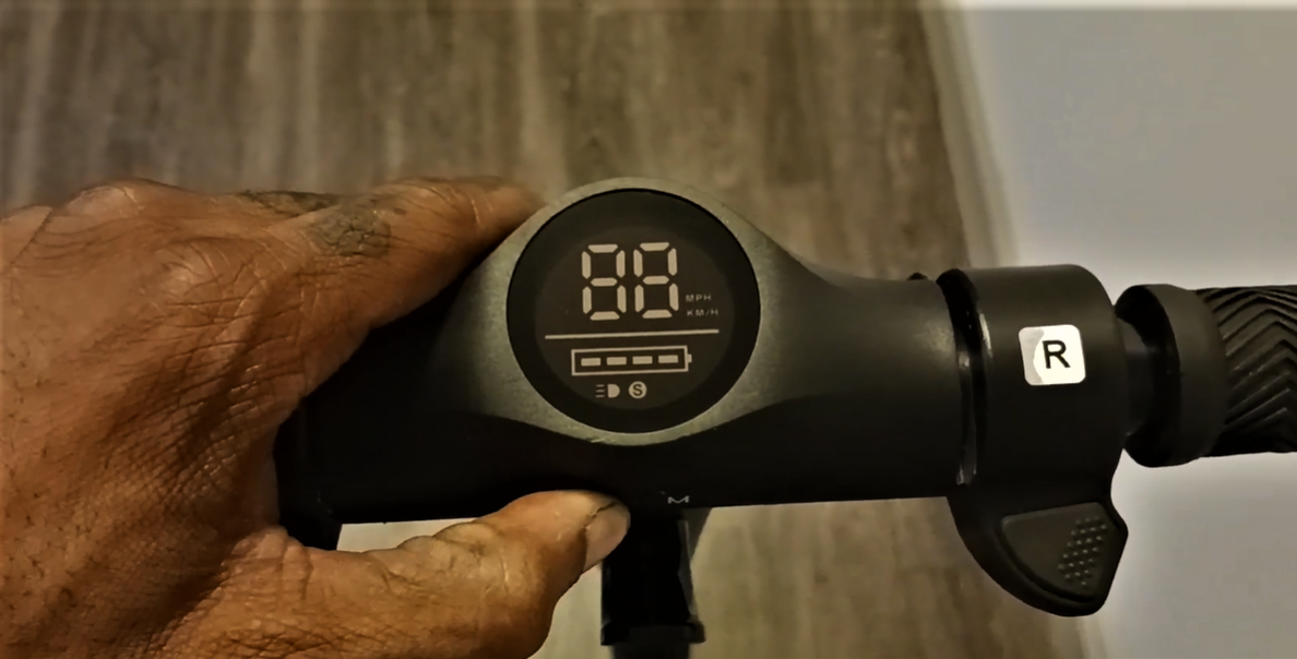 Activating-the-E-Scooter